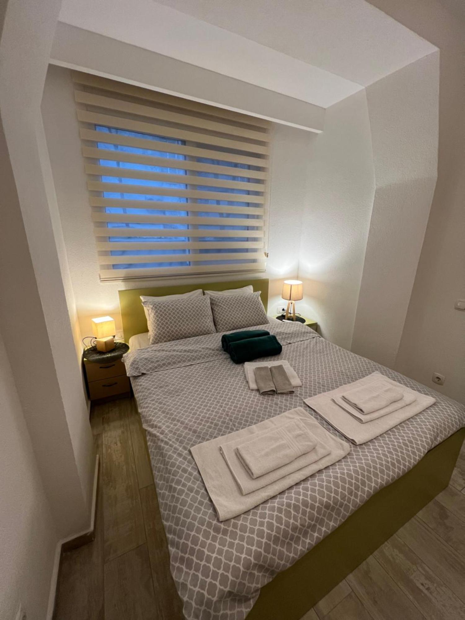 Ferienwohnung Apartman Nadja Kotor Exterior foto