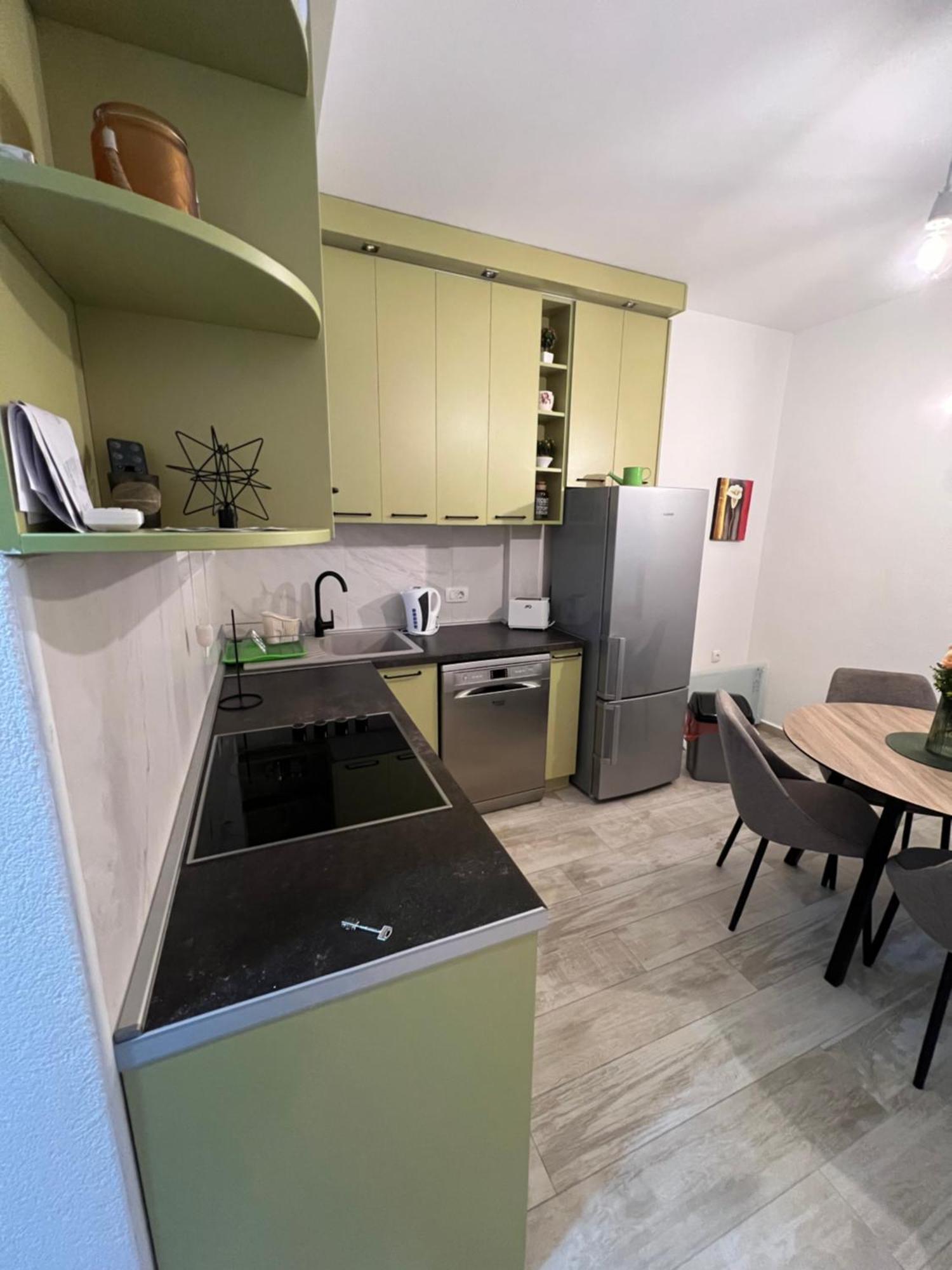 Ferienwohnung Apartman Nadja Kotor Exterior foto