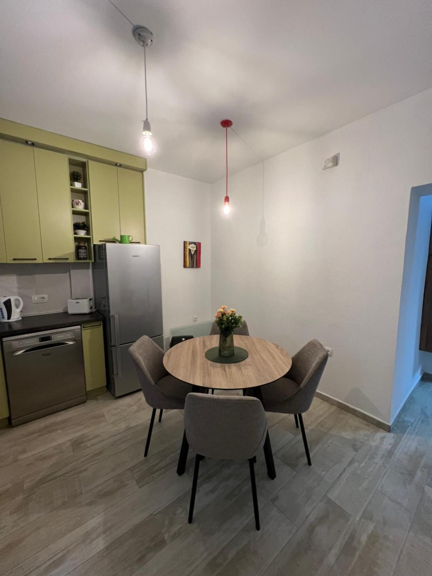 Ferienwohnung Apartman Nadja Kotor Exterior foto